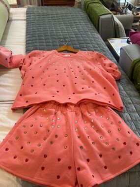 QUEEN OF SPARKLES Pink Bedazzled Women's Short Pajama Set